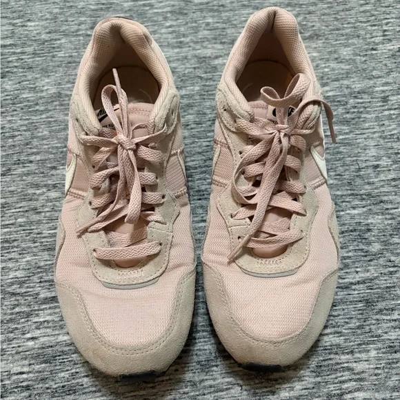 Nike Venture Runner Pink Oxford Running Shoes Ladies 11.5 - Picture 4 of 9